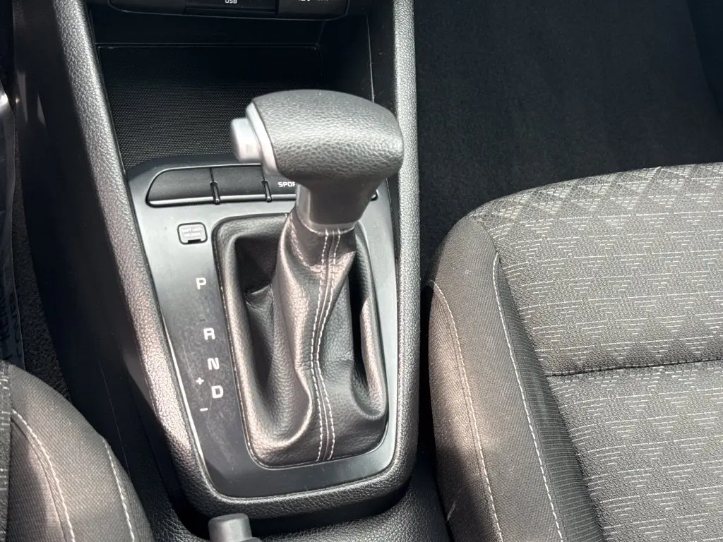 2023 Kia Rio - $14,900