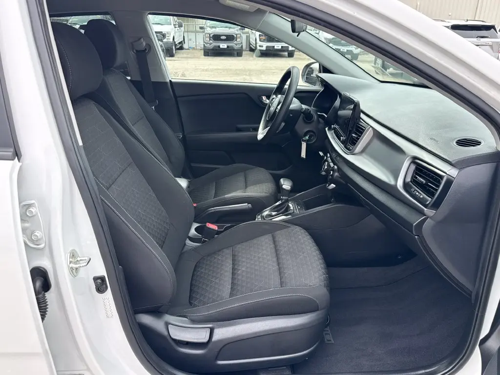 2023 Kia Rio - $14,900