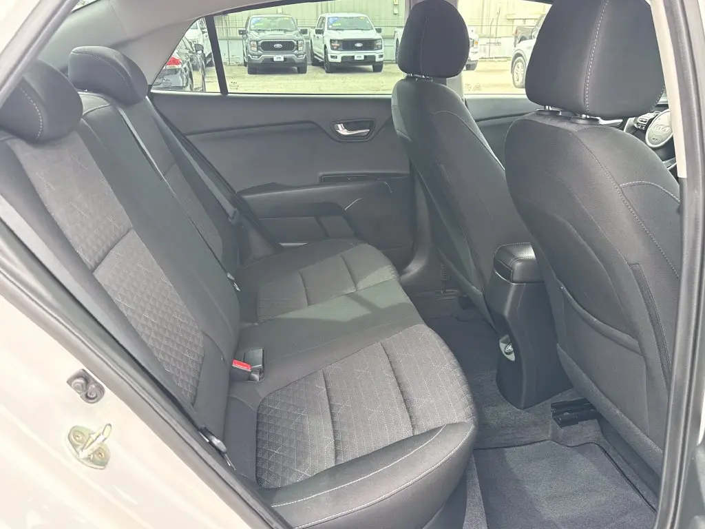 2023 Kia Rio - $14,900