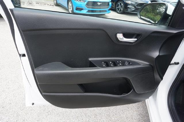 2023 Kia Rio - $12,900