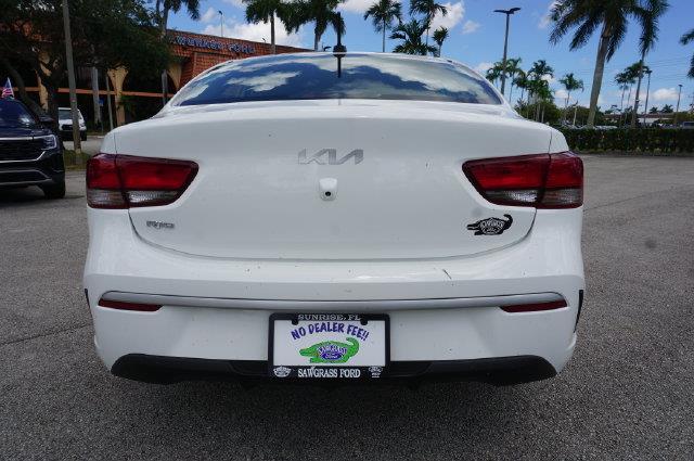 2023 Kia Rio - $12,900