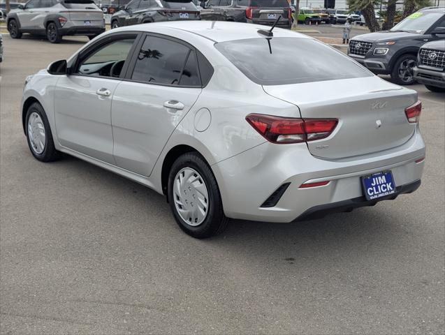 2022 Kia Rio - $15,999