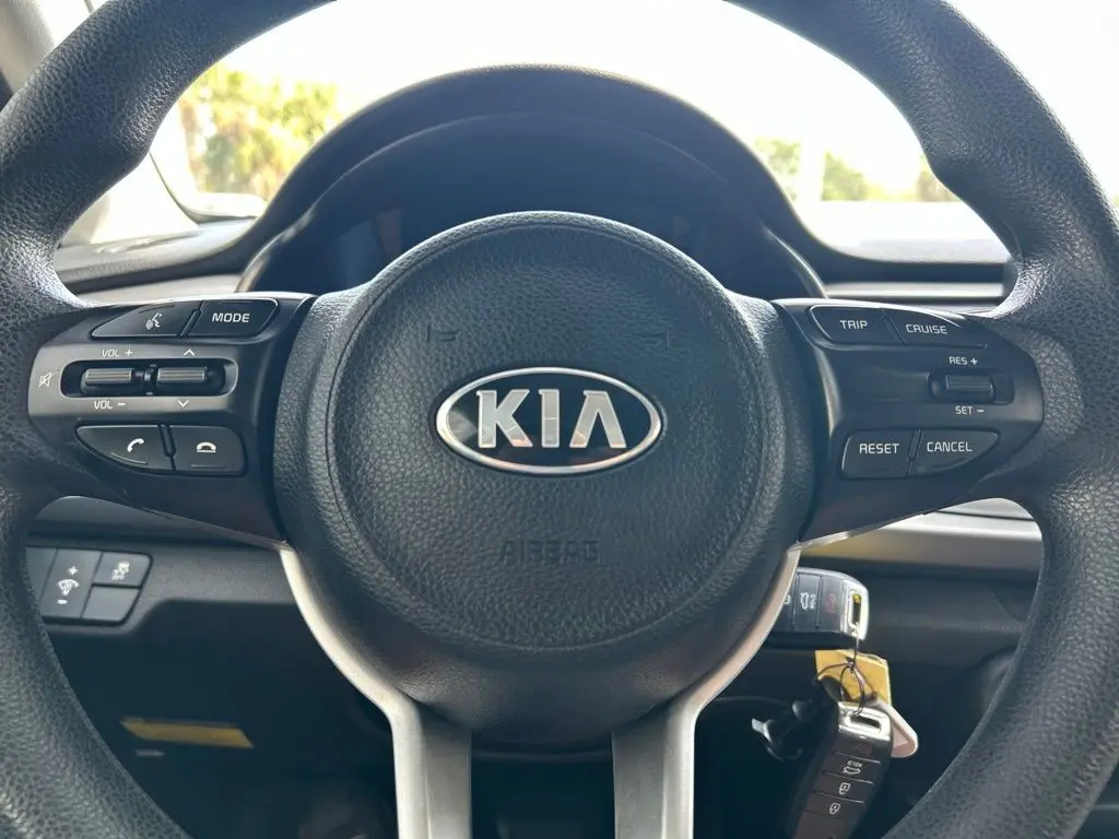 2020 Kia Rio - $10,131