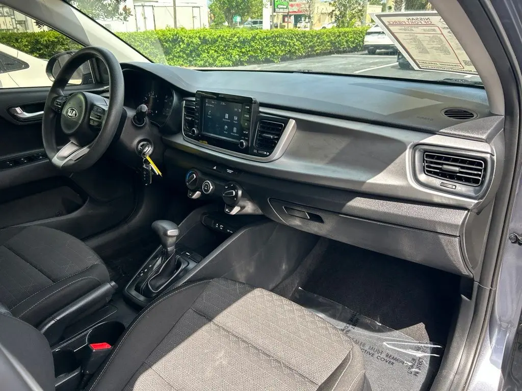 2020 Kia Rio - $10,131