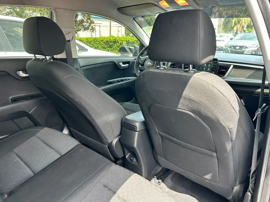 2020 Kia Rio - $10,131