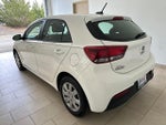 2021 Rio 5-Door Thumbnail 4