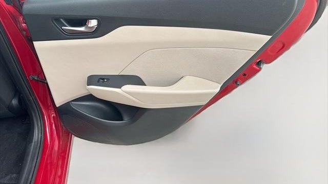 2022 Hyundai ACCENT SE