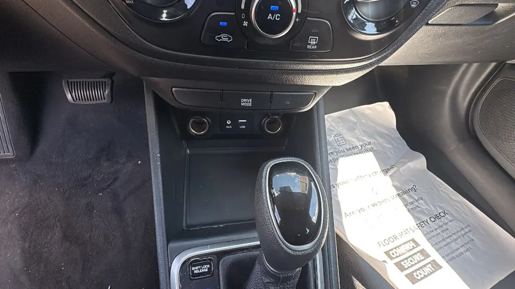 2022 Hyundai Accent - $14,990