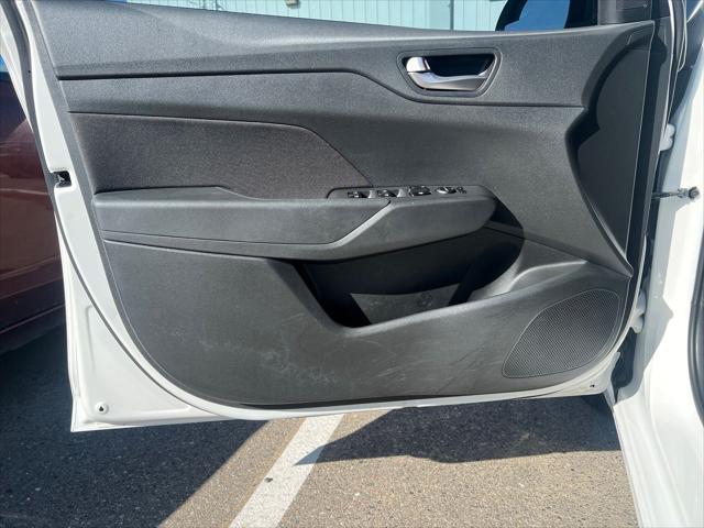 2022 Hyundai Accent - $17,527
