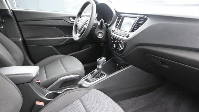 2022 Hyundai ACCENT SE