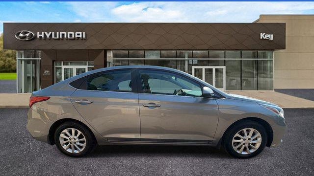 2022 Hyundai ACCENT SE
