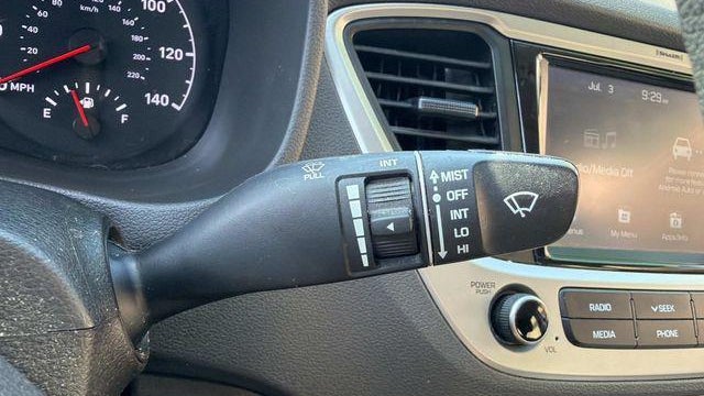 2022 Hyundai ACCENT SE