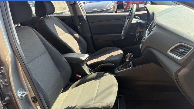 2022 Hyundai ACCENT SE