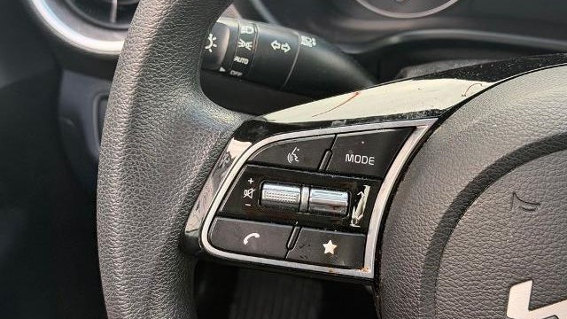 2023 Kia Forte LX