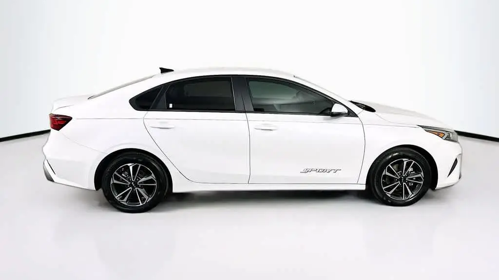 2024 Kia Forte LX