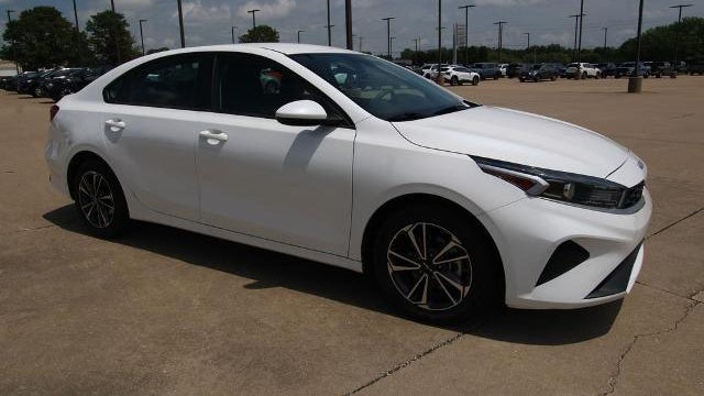 2024 Kia Forte LX