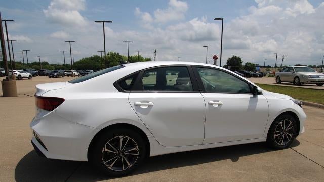 2024 Kia Forte LX