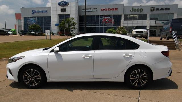 2024 Kia Forte LX