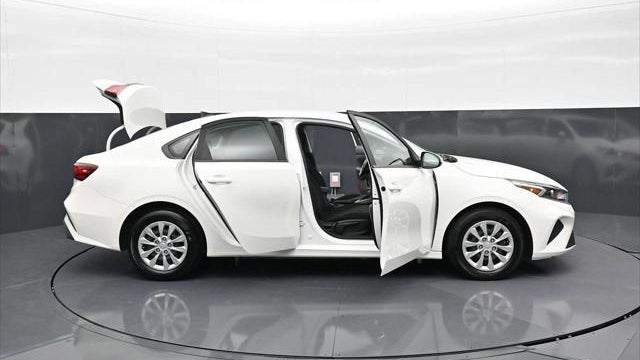 2024 Kia Forte LX