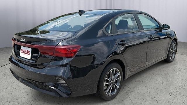 2022 Kia Forte FE
