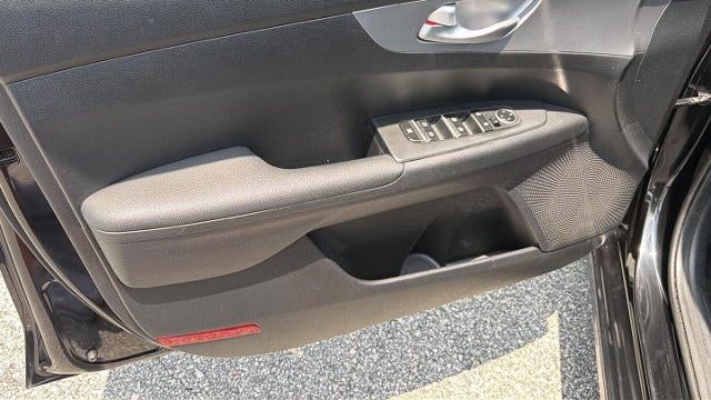 2022 Kia Forte FE