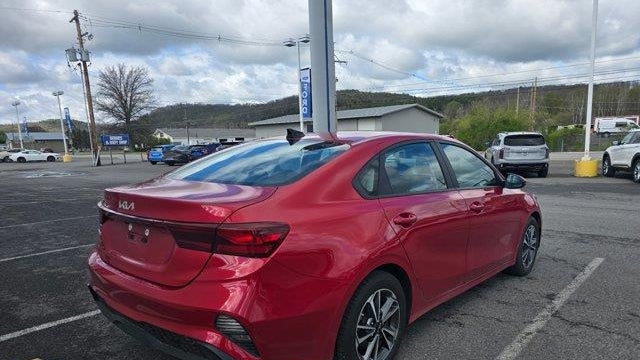 2023 Kia Forte LX