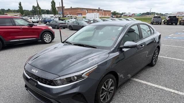 2023 Kia Forte LX