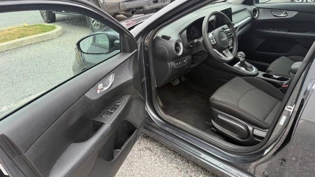 2023 Kia Forte LX