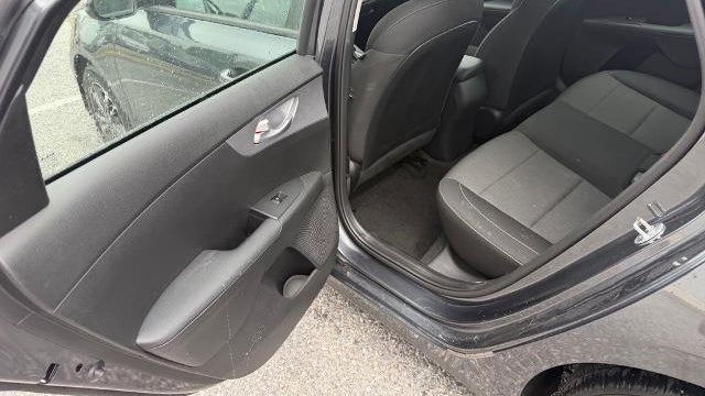 2023 Kia Forte LX