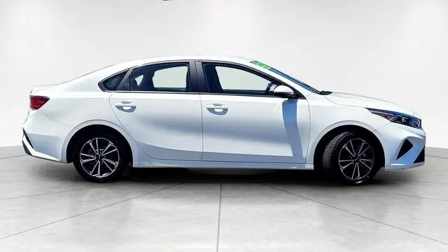 2023 Kia Forte LX
