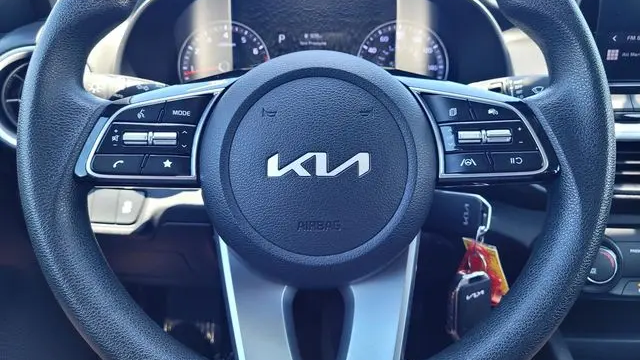 2023 Kia Forte LX