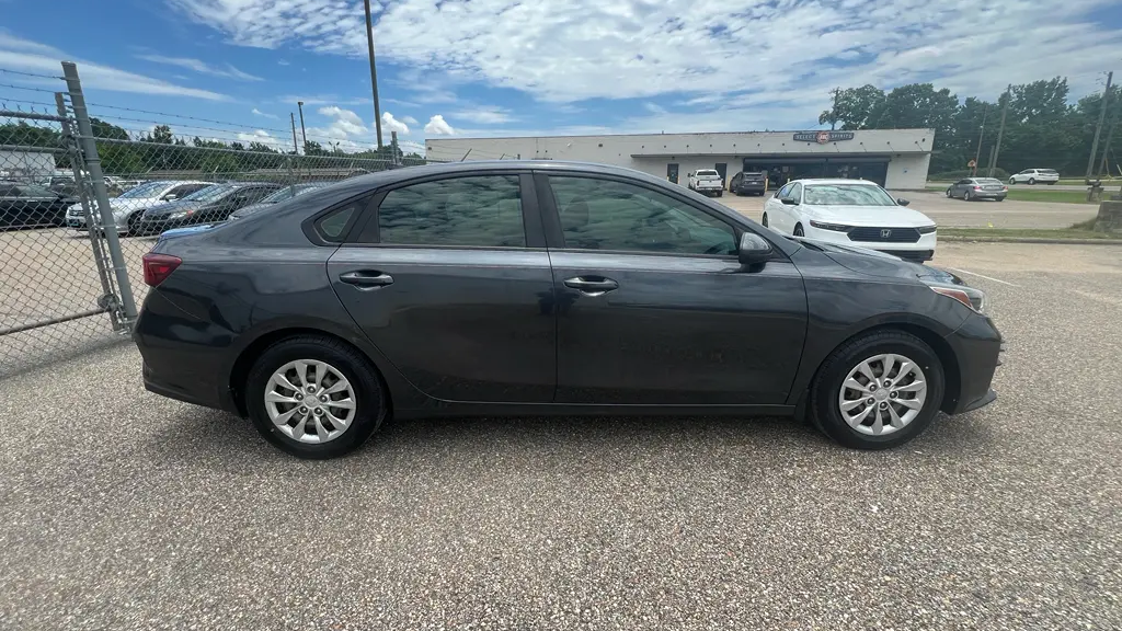 2020 Kia Forte FE