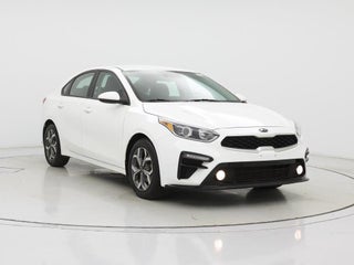 2021 Kia Forte with Clear White Exterior