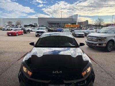 2022 Kia Forte LXS 4DR Sedan