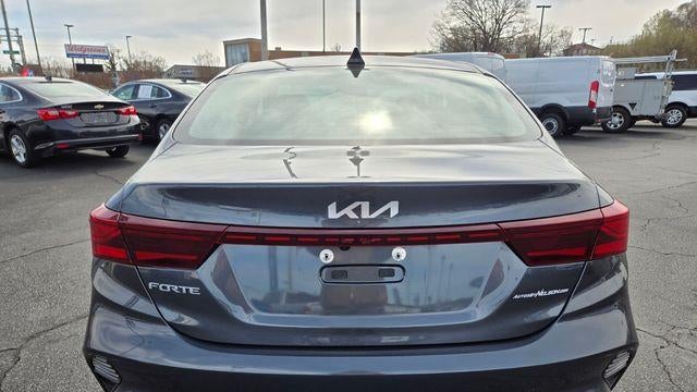 2023 Kia Forte LX