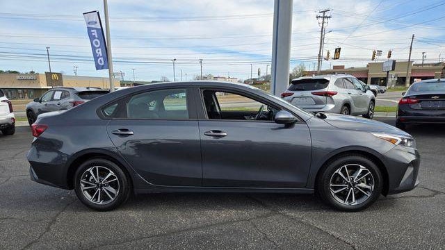 2023 Kia Forte LX