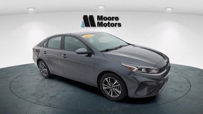 2023 Kia Forte LXS 4DR Sedan