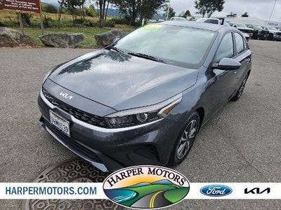 2023 Kia Forte LXS 4DR Sedan