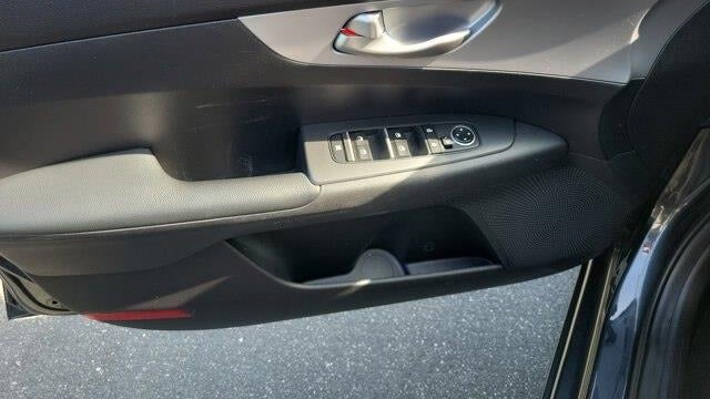 2022 Kia Forte FE