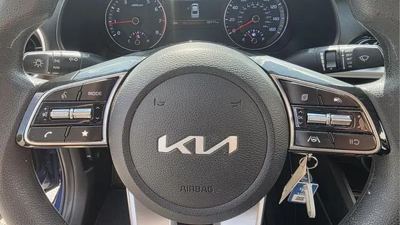 2023 Kia Forte LX