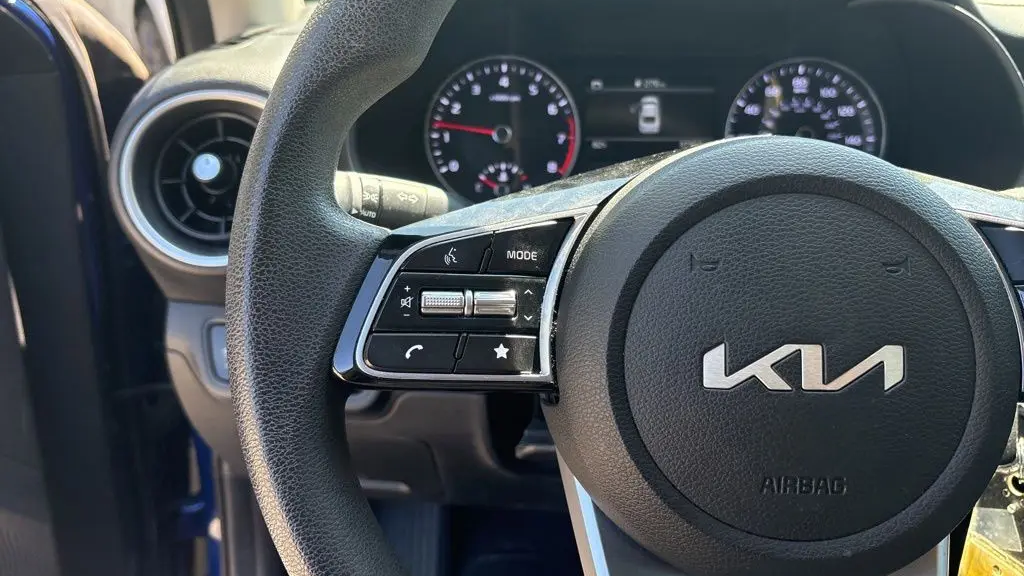 2023 Kia Forte LX