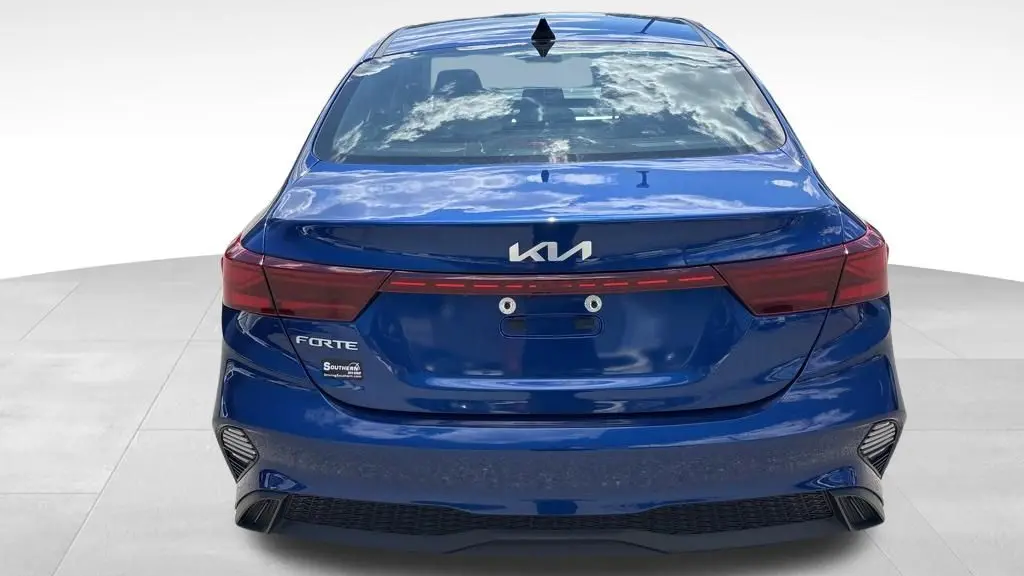 2023 Kia Forte LX