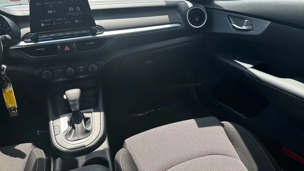 2023 Kia Forte LX
