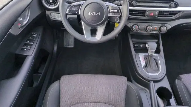 2023 Kia Forte LX