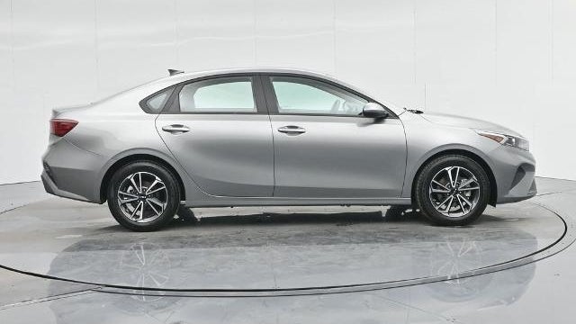 2022 Kia Forte FE