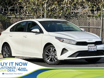 2023 Kia Forte LXS 4DR Sedan