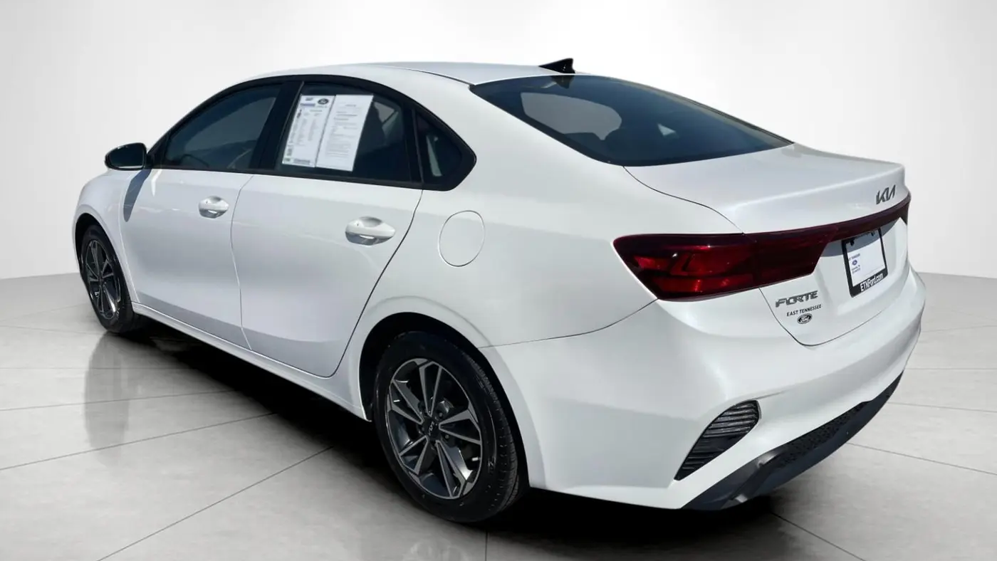 2023 Kia Forte LX