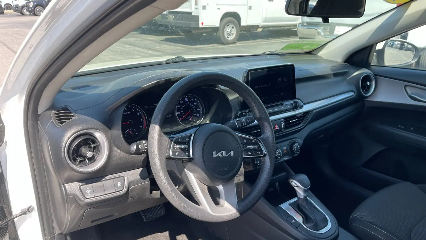 2023 Kia Forte LX