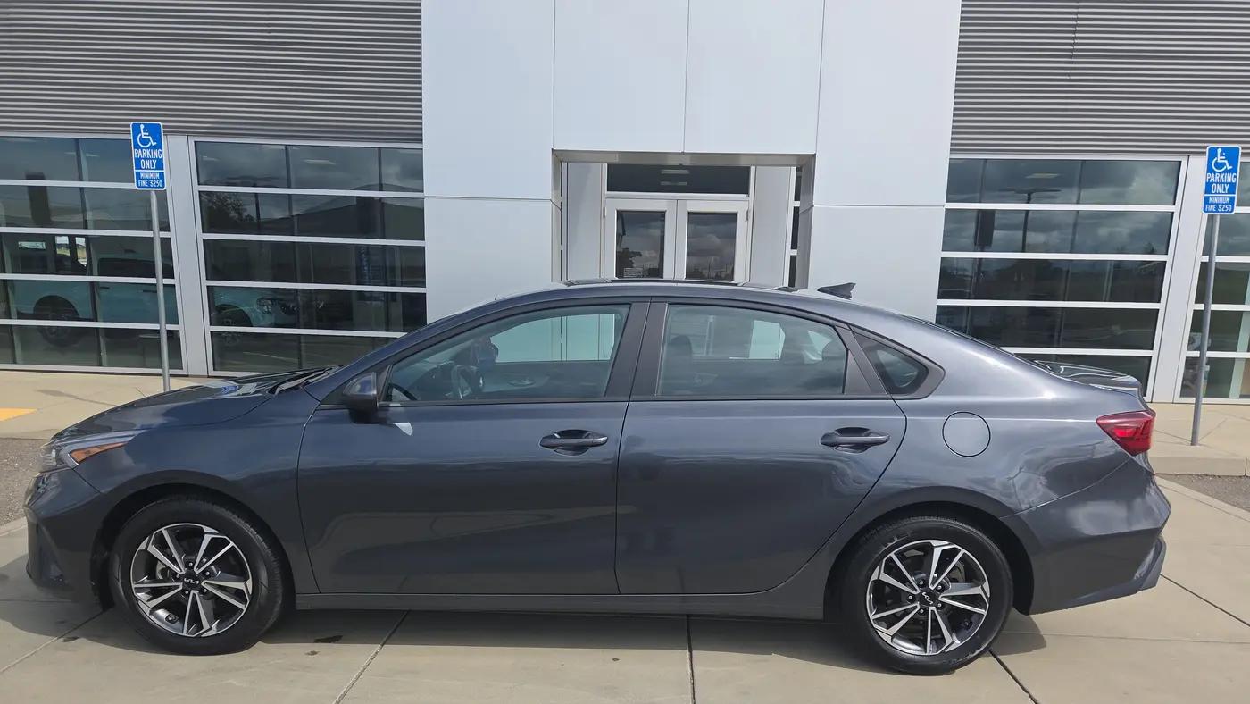 2023 Kia Forte LX