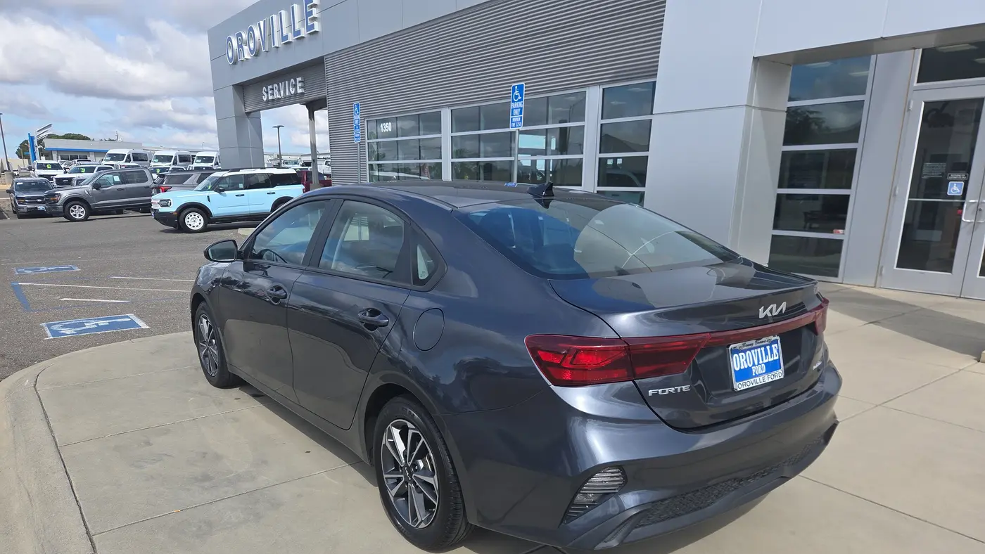 2023 Kia Forte LX